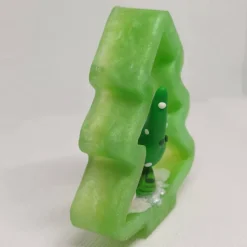 Weihnachtsdeko apfelgrün und rot Tanne mit Wichtel- aus epoxidharz und Polymer Clay