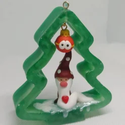 Weihnachtsdeko grün und rot Tanne mit Wichtel- aus epoxidharz und Polymer Clay