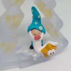 Weihnachtsdeko Tanne mit Wichtel- aus epoxidharz und Polymer Clay