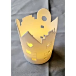 Weihnachtsdeko Turm Haus Keramik mit LED Teelicht – stimmungsvolle Winterdeko