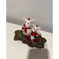 Weihnachtsdeko Weihnachtsgesteck mit einem Hirsche