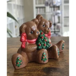 Weihnachtsdekoration - Teddybären mit Weihnachtsbaum - Keramik -