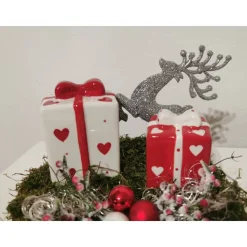 Weihnachtsgesteck auf Baumscheibe Weihnachtsdeko