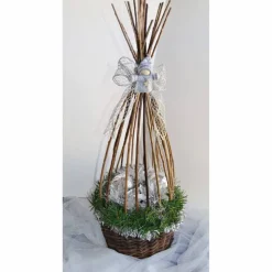 Weihnachtsgesteck im Weidenkorb silber