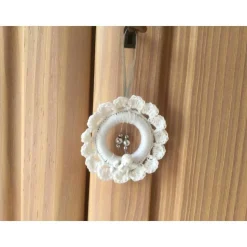 Weihnachts-Häkelkränzchen in weiß-silber mit Engelchen handgemacht von Hobbyhaus