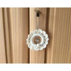 Weihnachts-Häkelkränzchen in weiß-silber mit Engelchen handgemacht von Hobbyhaus