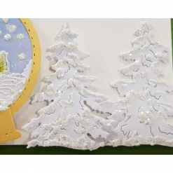 Weihnachtskarte in weiß und gold Schneekugel mit glitzernder Winterlandschaft