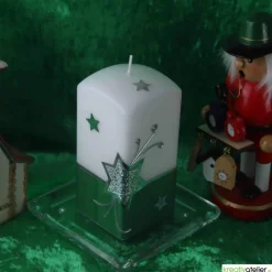 Weihnachtskerze mit Weihnachtsstern und Sternenschweif mit Strass-Steinen grün, weiß, silber, Quaderform