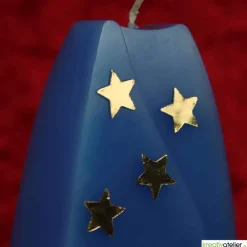 Weihnachtskerze personalisierbar – Doppelbogen-Kerze blau mit Waldtieren, handgegossen perfekte Winterdeko