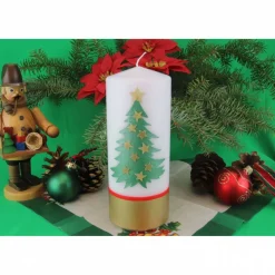 Weihnachtskerze personalisierbar – Kerze mit Tannenbaum und goldenen Sternen, handverziert