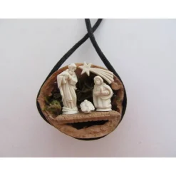 Weihnachtskrippe - Krippe in Walnuss mit Moos