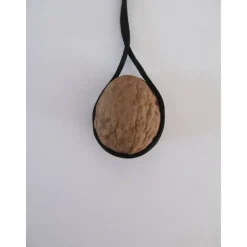 Weihnachtskrippe - Krippe in Walnuss mit Moos - bunt