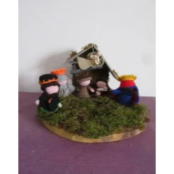 Weihnachtskrippe - Krippe handgefertigt - mit LED-Beleuchtung