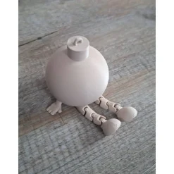 Weihnachtskugel Kantensitzer /Christbaumkugel mit Wackelbeinen / Deko / Kleine Weihnachtskugel / Geschenkidee