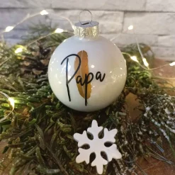Weihnachtskugel personalisiert – Individuelle Christbaumkugeln aus Glas mit Namen