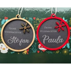 Weihnachtskugeln aus Holz und Acryl - Individuelle Namen Dekoration für deinen Weihnachtsbaum
