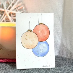 Weihnachtskugeln mit Aquarellfarbe & Fineliner auf Weihnachtskarte - danielb.art
