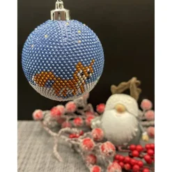 Weihnachtskugeln/Weihnachtsbaumschmuck /Christbaumschmuck gehäkelt mit Baumwollgarn und kleinen Glasperlen