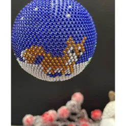 Weihnachtskugeln/Weihnachtsbaumschmuck /Christbaumschmuck gehäkelt mit Baumwollgarn und kleinen Glasperlen