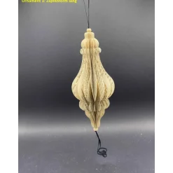 Weihnachtsschmuck aus Papier alte Buchseiten Upcycling Wabenoptik Christbaumschmuck