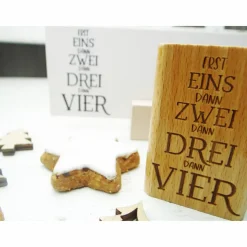 Weihnachtsstempel "erst eins dann zwei dann drei dann vier" für Geschenketiketten, Geschentüten, Weihnachtspost