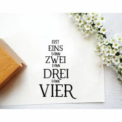 Weihnachtsstempel "erst eins dann zwei dann drei dann vier" für Geschenketiketten, Geschentüten, Weihnachtspost
