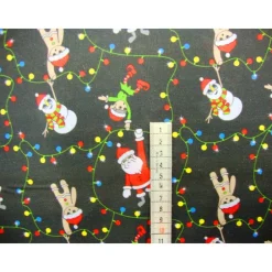 Weihnachtsstoffe Baumwolle Meterware – Lichterkette Nikolaus Schneemann Elfen Lebkuchenmann – Webware Schwarz Bunt