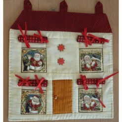 Weihnachtszeit Adventshäuschen mit Rolladen