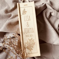 Weinbox mit Gravur | Weinkiste Geschenk individuell gestalten | Weinbox als Hochzeitsgeschenk | Weinpräsent Holzoptik