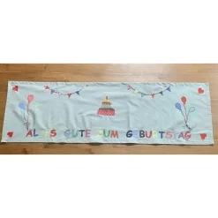 Wertiger Tischläufer *Alles Gute...* für den Geburtstagstisch mit zahlreichen bunten Applikationen, blau-grau, 45x140cm