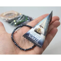 Wichtelgeschenk Mystery Box mit Glasperlen-Armband – kleines Geschenk für Adventskalender
