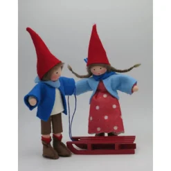 Wichtelpärchen mit Schlitten - Winter -  Blumenkind - Jahreszeitentisch - Waldorf Art - Art.Nr.WI20