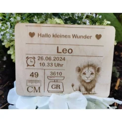 Willkommensschild zur Geburt mit Wunschgravur und Wunschmotiv