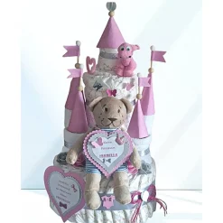Windeltorte rosa Mädchen – personalisiertes Windelschloss mit Kuschelbärchen & Glückwunsch