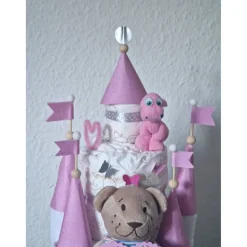 Windeltorte rosa Mädchen – personalisiertes Windelschloss mit Kuschelbärchen & Glückwunsch