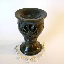 Windlichtpokal aus Keramik Lichtdekoration sehr schön als Tischdekoration für eine festliche Tafel