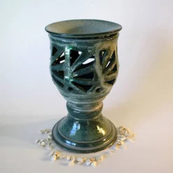 Windlichtpokal aus Keramik Lichtdekoration sehr schön als Tischdekoration für eine festliche Tafel