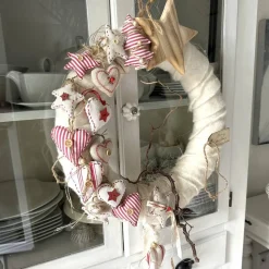 Winterkranz Türschmuck Skandinavischer Landhausstil – Handgefertigter Weihnachtskranz Ø 43 cm