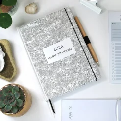 Wochenkalender & Terminplaner 2025 A5 mit vielen Extras personalisiert mit verzweigten Strukturen in schwarzweiss