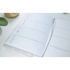 Wochenkalender & Terminplaner 2025 A5 Wochenübersicht / Tagesübersicht / Tagebuch personalisiert braun