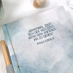 Wochenkalender & Terminplaner 2026 A5 Hardcover Wochenübersicht personalisiert Wolken | viele Extras