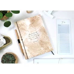 Wochenkalender & Terminplaner 2025 A5 Wochenübersicht / Tagesübersicht / Tagebuch personalisiert hellbraun