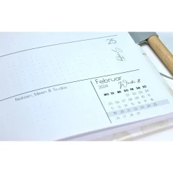 Wochenkalender & Terminplaner 2025 A5 Wochenübersicht / Tagesübersicht / Tagebuch personalisiert hellbraun