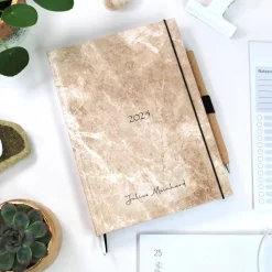 Wochenkalender & Terminplaner 2025 A5 Wochenübersicht / Tagesübersicht / Tagebuch personalisiert hellbraun