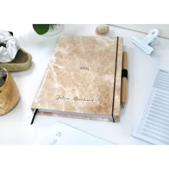 Wochenkalender & Terminplaner 2025 A5 Wochenübersicht / Tagesübersicht / Tagebuch personalisiert hellbraun