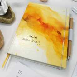 Wochenkalender & Terminplaner 2026 A5 Wochenübersicht / Tagesübersicht / Tagebuch personalisiert gelb