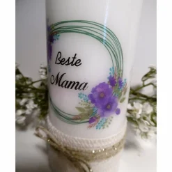 Wunderschöne Kerze zum  Muttertag im Vintage-Look mit Baumwollspitzenband und Lurexbaumwollkordel