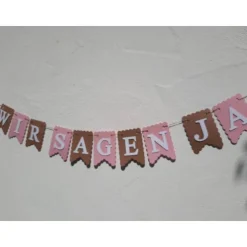 Wunderschöne Papier Girlande zur Hochzeit