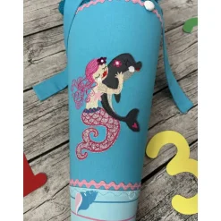 wunderschöne Schultüte aus Stoff in Türkis mit Meerjungfrau & Delfin