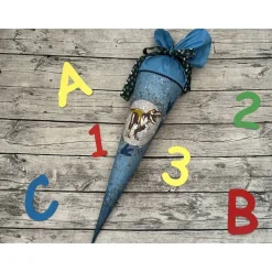 wunderschöne Schultüte Zuckertüte aus Stoff in blau mit tollem Dino -Motiv